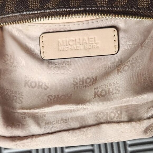 MICHAEL KORS BEAUTY HANDBAG clutch wristlet PATTERN LEATHER Gold BROWN - Picture 16 of 16